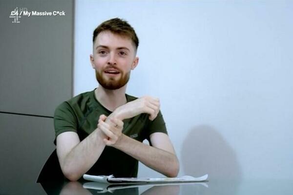 "IMA NEŠTO VIŠE OD 24 CM": Zbog veličine dobio je OTKAZ, a evo šta su mislili O NJEMU