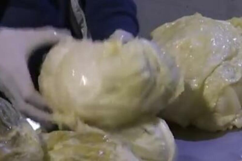 SRPSKI DELIKATES OD KISELOG KUPUSA BEZ VINOBRANA I KONZERVANSA: Ovako su GA naše BAKE spremale (RECEPT)