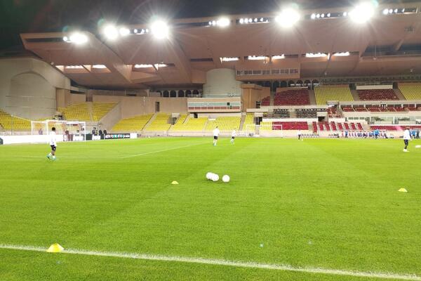 FUDBALERI ZVEZDE OSETILI TEREN U MONAKU: Poslednje pripreme pred MEČ SEZONE! (VIDEO)