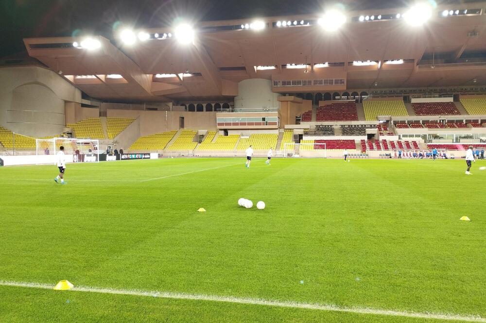 FUDBALERI ZVEZDE OSETILI TEREN U MONAKU: Poslednje pripreme pred MEČ SEZONE! (VIDEO)