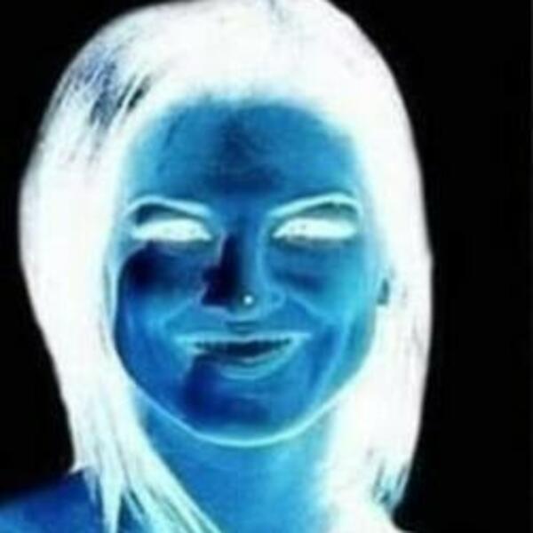 GLEDAJTE 15 SEKUNDI U TAČKU NA NOSU, I PAZITE ŠTA ĆE SE DESITI: Zbog jezive iluzije DIŽE SE SVAKA DLAKA NA GLAVI