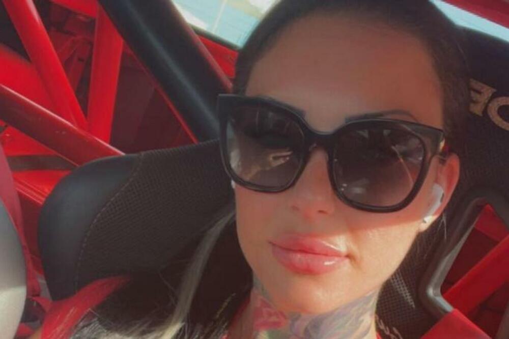 UDALA SE ZA MUŠKARCA KOJI JE STARIJI OD NJE 25 GODINA: Otkrila je sve DETALJE iz NJIHOVOG ŽIVOTA, ostaćete u ČUDU