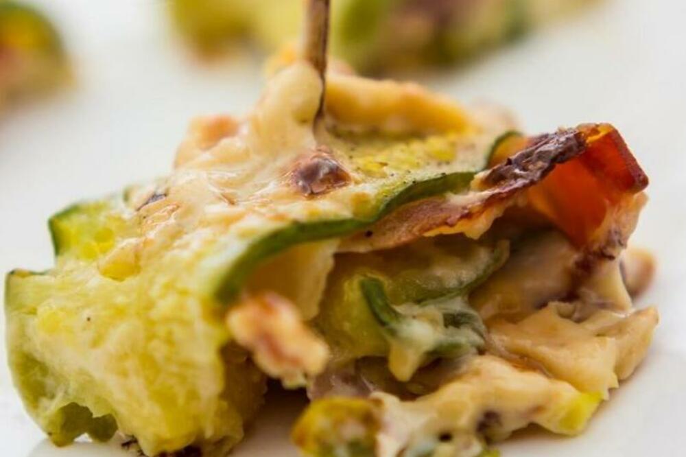 RUČAK ZA MALO VIŠE OD 400 DINARA: Rolnice od tikvica sa dodacima koji će vas OBORITI SA NOGU (RECEPT)