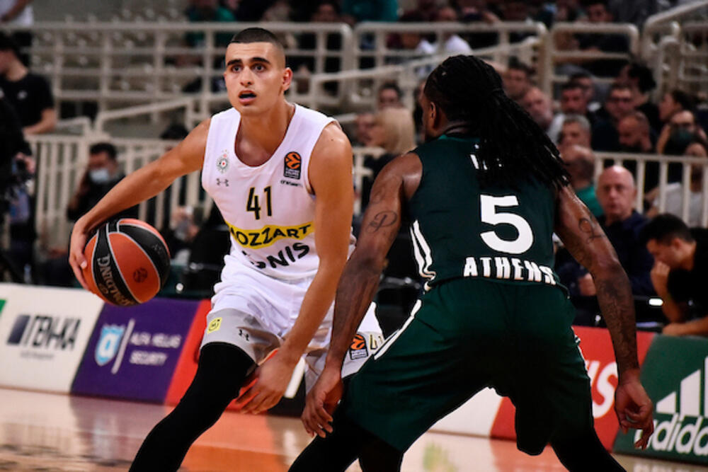 Detalj sa utakmice Panatinaikosa i Partizana u Atini