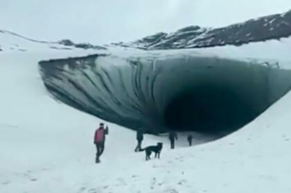 TURISTA POGINUO NA ZABRANJENOJ STAZI: Snimljen trenutak NESREĆE, JEZIVO! (VIDEO)