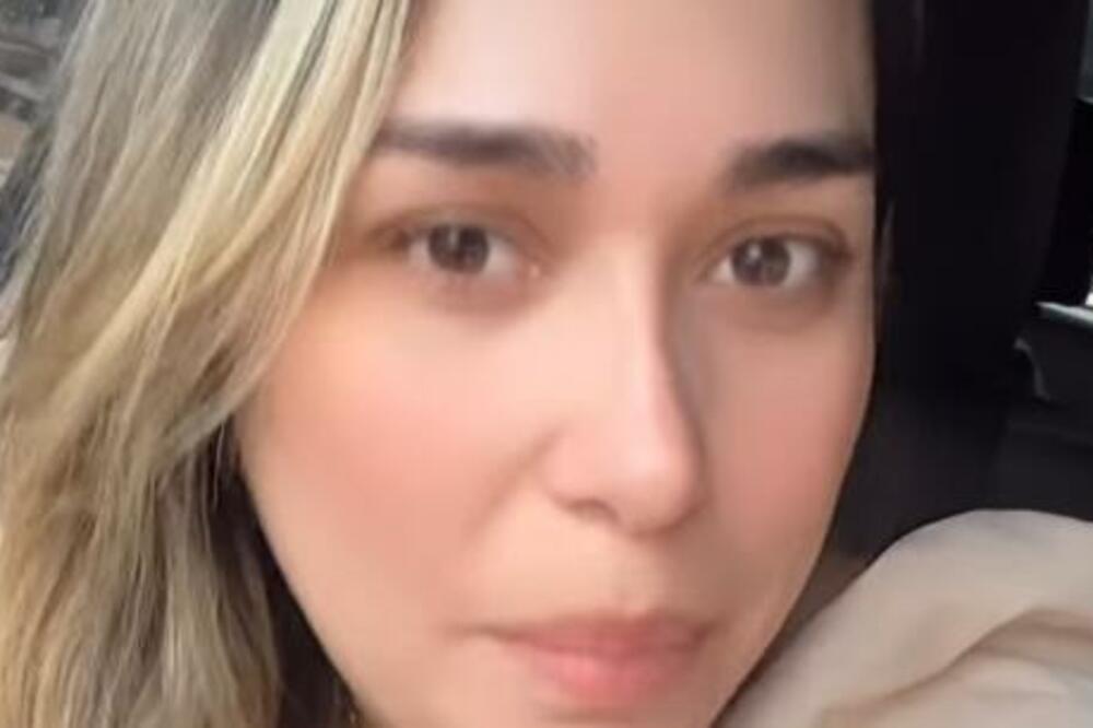 PROFESORKA ZBOG OVOGA PROŽIVELA PAKAO: Iz škole usledila BURNA REAKCIJA kada su VIDELI ŠTA RADI (FOTO)