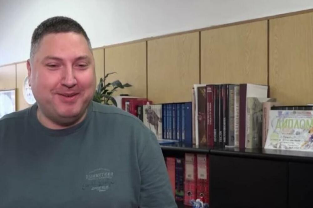 BORKO IZ PARAĆINA JE NAJBOLJI NASTAVNIK NA SVETU! U Indiji će za to dobiti i priznanje! (FOTO)