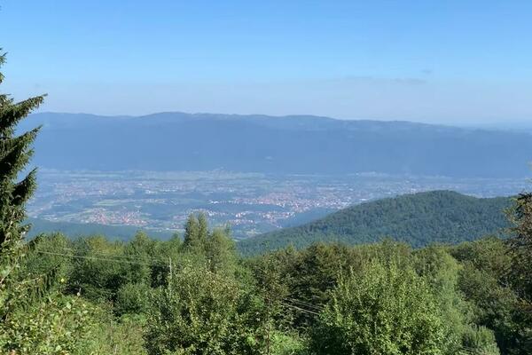 Ova planina u Srbiji je spas za oči, pluća i dušu: Neverovatnu prirodu krase šume stare 200 godina
