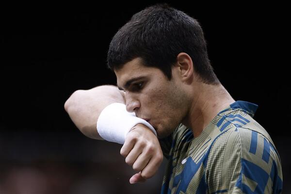 NIJE MOGAO DA IZDRŽI! Novaku je sada još lakše, najbolji teniser sveta predao meč! (VIDEO)