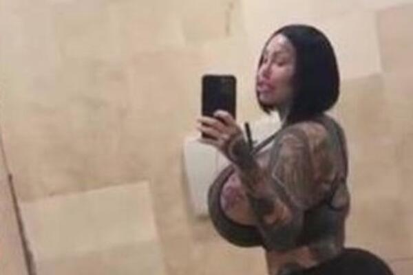 STJUARDESA JU IZBACILA IZ AVIONA ZBOG IZGLEDA: Ona se požalila JAVNO, pa postala GLAVNA META na internetu (VIDEO)