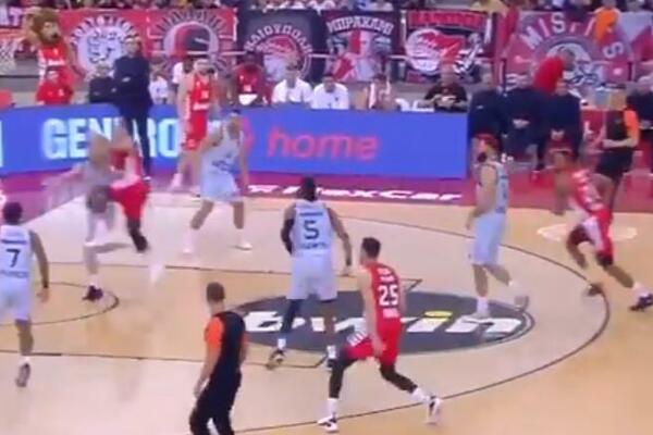 LUDNICA U PIREJU PRIPALA VALENSIJI! Šokantan poraz Olimpijakosa!