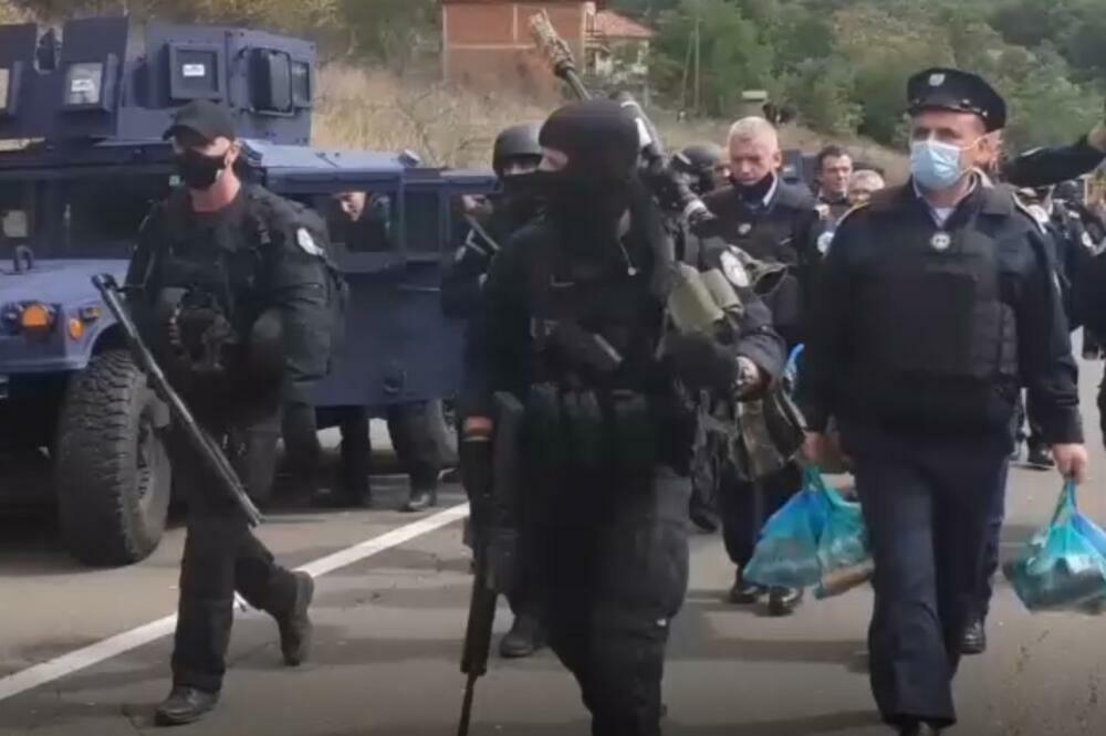 SLOŽNI KAO JEDAN! Brnjak PRINUDNO napustili svi srpski policajci i službenici, sa njima i tri Bošnjaka