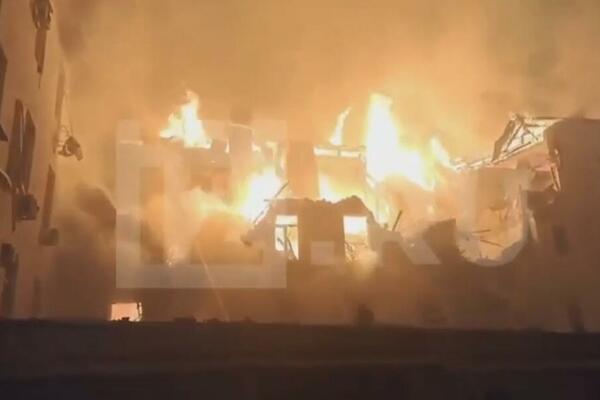 NOVA JAKA EKSPLOZIJA U RUSIJI: Dim vidljiv i iz Sankt Peterburga, UZNEMIRUJUĆI SNIMAK (VIDEO)