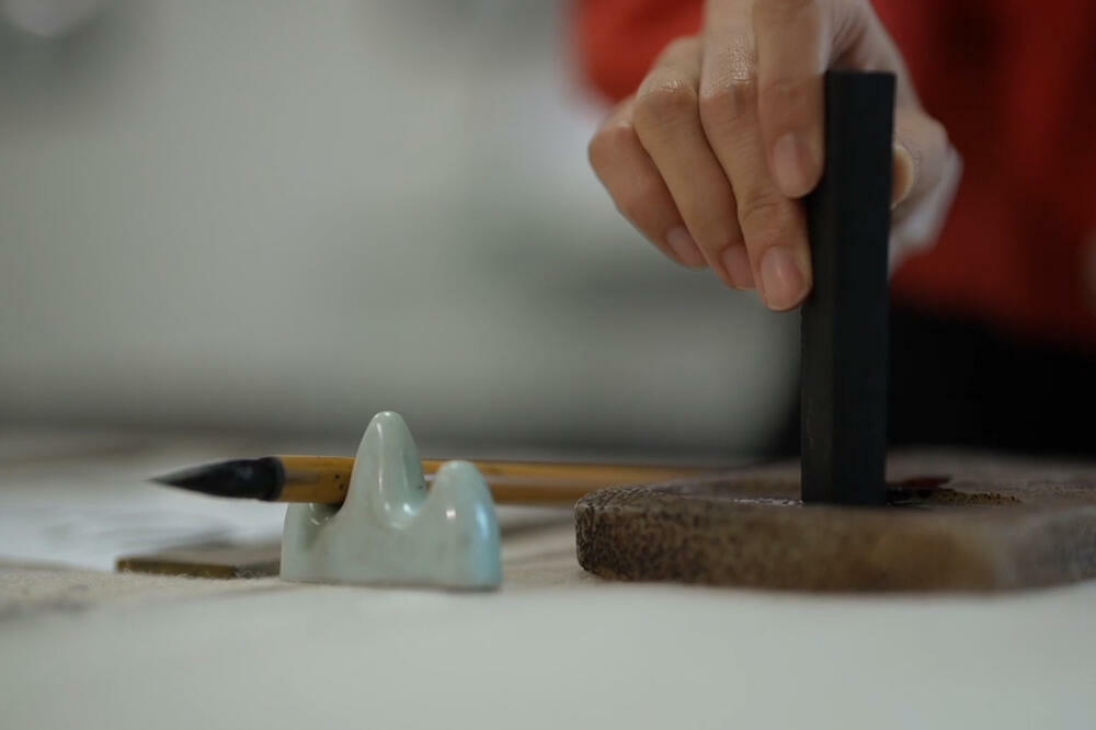 Kinesko mastilo Jidege: Upoznajte kako nastaje (VIDEO)