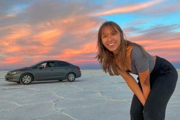 KRPILA KRAJ SA KRAJEM, PA PRESEKLA: Nije mogla da priušti sebi KIRIJU I RAČUNE, pogledajte gde sada ŽIVI! (VIDEO)