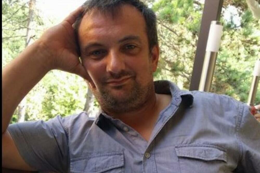 "SRLJAO SAM U STRANPUTICU": Šokantna ISPOVEST SVEŠTENIKA iz Rume koji je bio HEROINSKI ZAVISNIK i DILER! (FOTO)