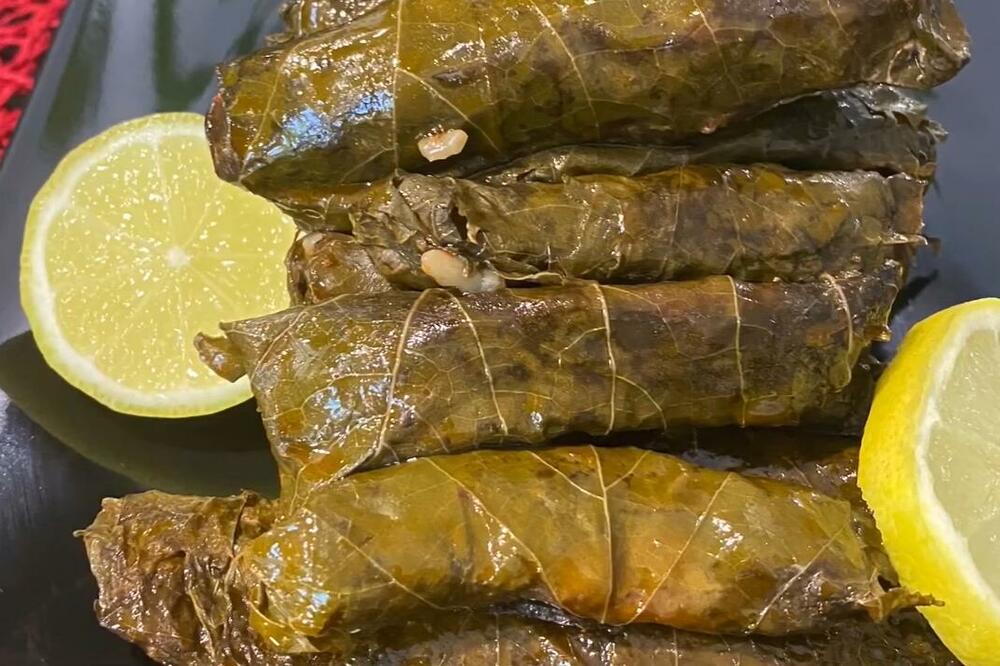 U OVO JOŠ NISTE MOTALI SARMICE: Zavolećete ih više nego OBIČNE (RECEPT)