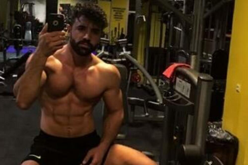 SKONČAO BOKSER KOJI JE 40 PUTA IZBO DEVOJKU JER GA JE NERVIRALA: Pronađen OBEŠEN o čaršav u zatvoru!