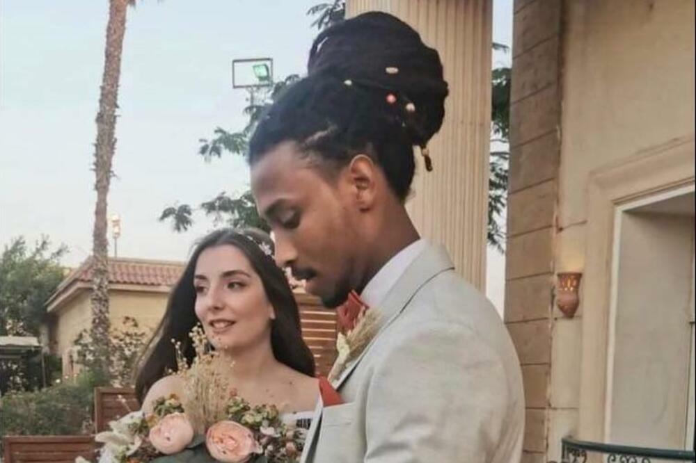 NINA IZ BEOGRADA SE UDALA ZA MUHAMEDA! Prvo joj je bi ANTIPATIČAN, a onda...