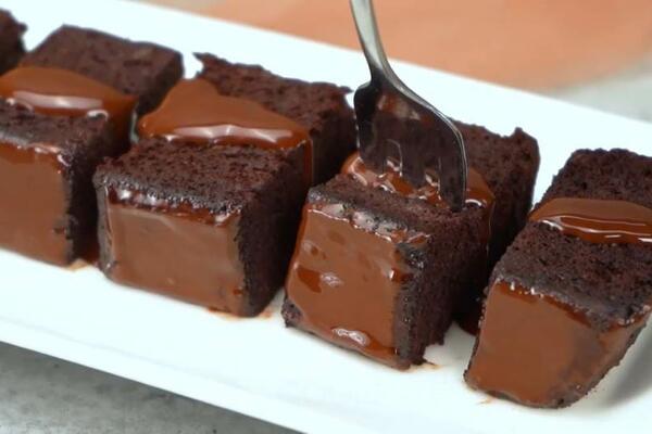 RASKOŠNA NUGAT TORTA: Bogata LEŠNICIMA, sigurno NAJKREMASTIJA koju ste IKADA PROBALI