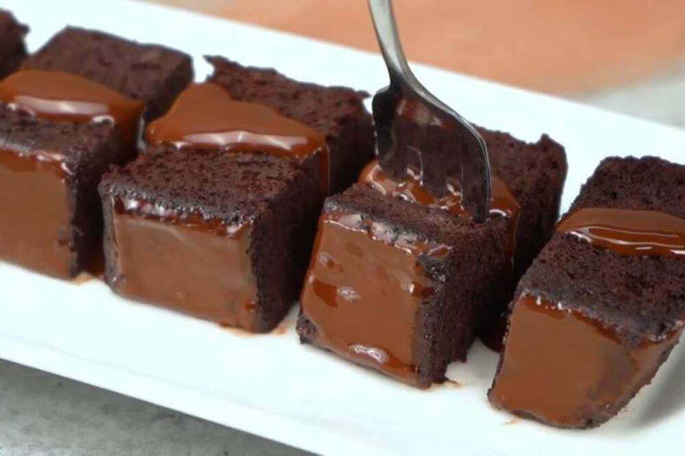 RASKOŠNA NUGAT TORTA: Bogata LEŠNICIMA, sigurno NAJKREMASTIJA koju ste IKADA PROBALI