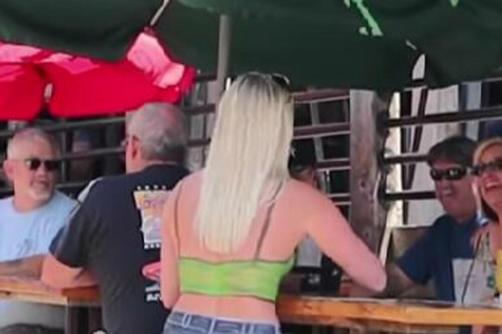 DEVOJCI ZA ŠANKOM GOST REKAO DA URADI 1 STVAR AKO HOĆE BAKŠIŠ: Prvo se PREMIŠLJALA, a onda...