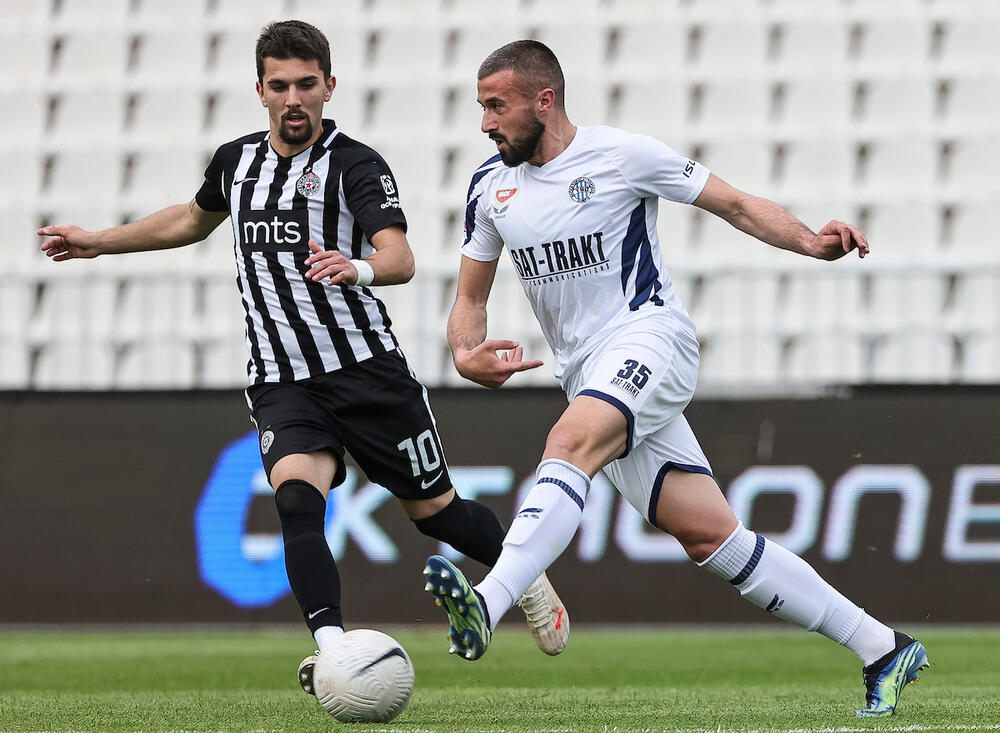 Ifet Đakovac, desno