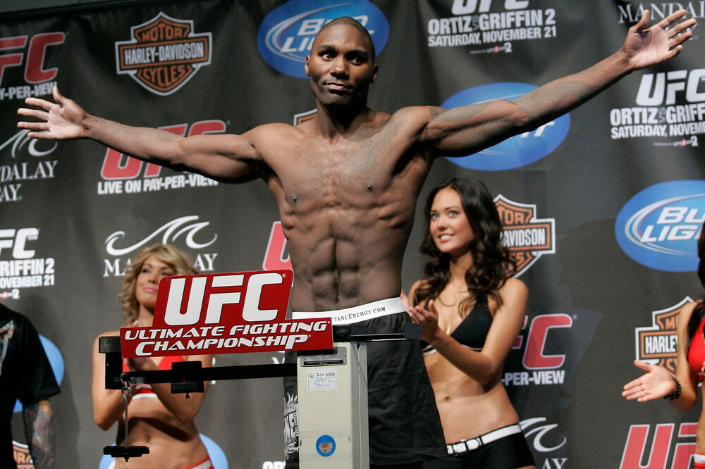 UŽASNE VESTI! Preminuo poznati borac - trebalo da se bori za šampionski pojas, ali MISTERIOZNA bolest je bila jača