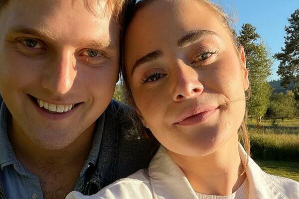 Usred cele gungule oko američkih izbora oglasila se Bajdenova unuka: Objavila fotografiju i sve šokirala! (FOTO)