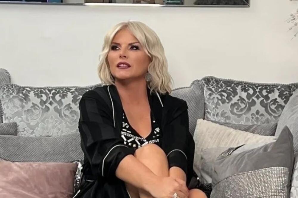 "VAZA SA SINIŠOM MIHAJLOVIĆEM NIJE BILA..." Pevačica posle progovorila o odnosu sa fudbalerom, sve iznela javno