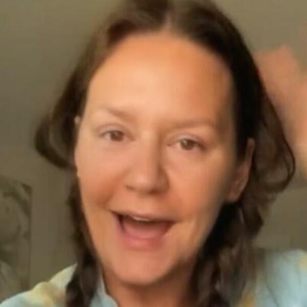 NIKADA JE NE BISTE PREPOZNALI: Kad izađe među ljude nije ista osoba, ovakva TRANSFORMACIJA se retko viđa