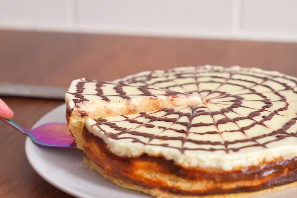 MAĐARSKI KRALJEVSKI KOLAČ: Topi se u ustima, a 1 NEOBIČAN SASTOJAK mu daje kremast ukus (RECEPT)