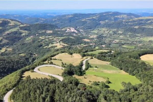 NA OVOJ SRPSKOJ PLANINI JE AR POSKUPEO DUPLO ZA GODINU DANA! Šuška se da ovde STRANCI planiraju da grade HOTEL