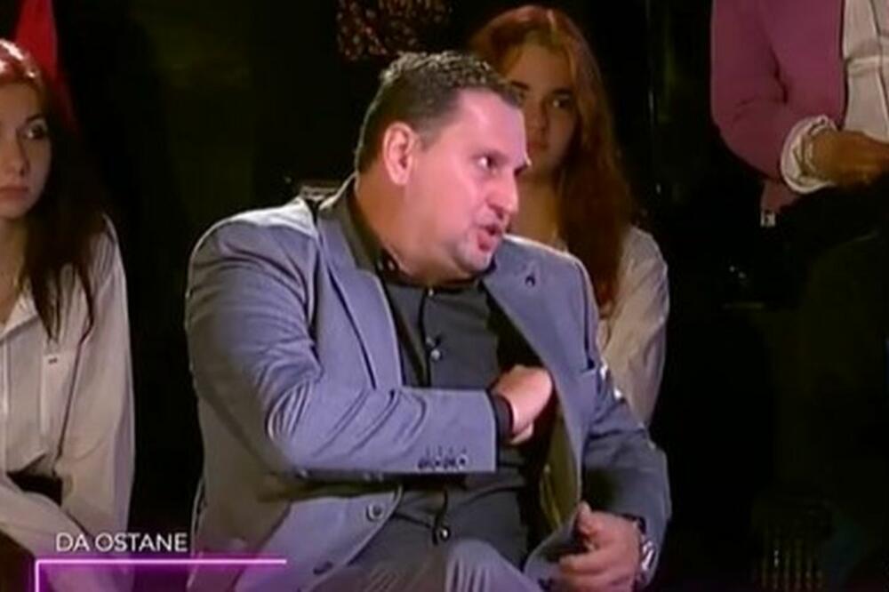 GLEDAO U UŽIVO EMISIJI INTIMNI ODNOS ĆERKE I ZETA PA PROMENIO BOJU: Evo kakve FACE je PRAVIO, KAMERA GA UHVATILA