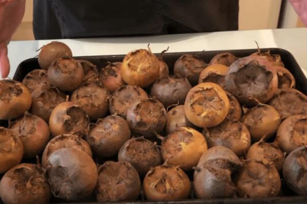 OVO JE SAVRŠENO ZIMSKO VOĆE I KUPUJE SE U SRBIJI: Do sutra bi mogli da nabrajamo U ČEMU SVE POMAŽE