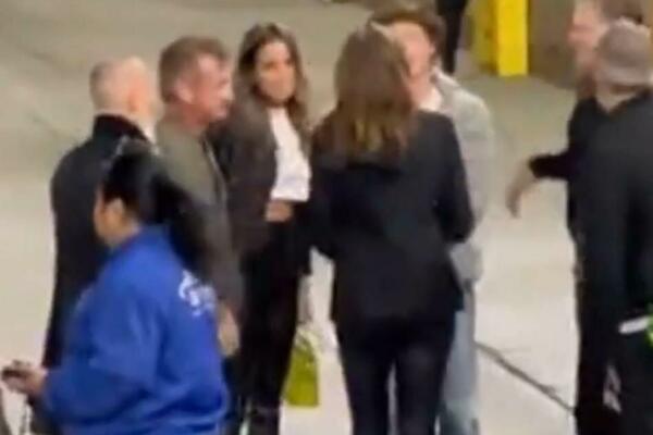 GLUMAC (58) SMUVAO BIVŠU ŽENU (29) SVOG KOLEGE: Razlika u godinama je OČIGLEDNA, svi bulje u FOTKU