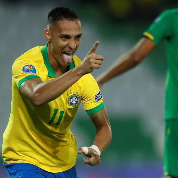 "DEČAK IZ PAKLA" NIJE SANJAO TROFEJE: Preskakao LEŠEVE, za 3 godine stigao od SIROTINJE do Mundijala sa Brazilom!