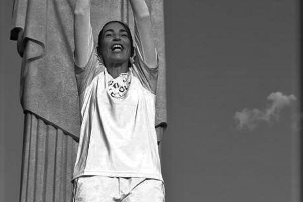 TUŽAN DAN! Cela zemlja tuguje, preminula velika odbojkašica! (FOTO)