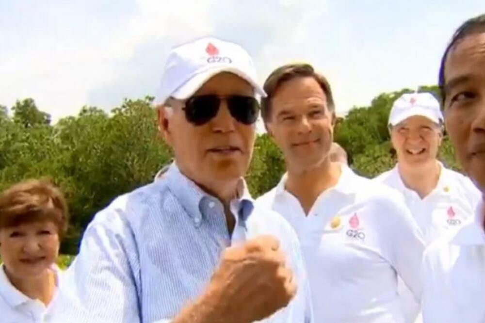 NOVI ŠOK SNIMAK DŽOA BAJDENA: Opet je PRAVIO CIRKUS, ljudi PLAČU OD SMEHA, NE ZAUSTAVLJA SE (VIDEO)