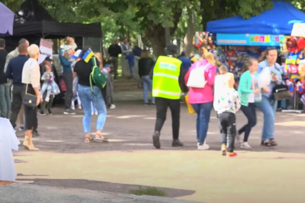 VIDEO KOJI SLEDI, GLEDAJTE NA SVOJU ODGOVORONOST: Braća se igrala u parku, onda je jedan uzeo OVO i nastao je horor