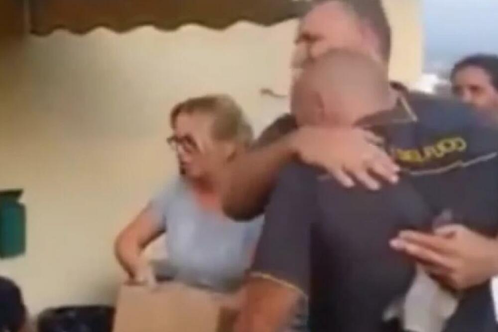 ZBOG ZGODNOG VATROGASCA ŽENE NE MOGU DA DOĐU K SEBI: Zbog onoga što je URADIO, tvrde da bi NAPUSTILE MUŽEVE!