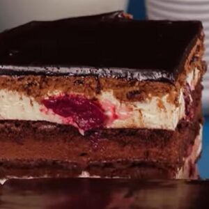 Ova torta je ranije bila obavezna za 1. maj, a sad su je svi zaboravili i zamenili čizkejkom: Svaka domaćica je zna