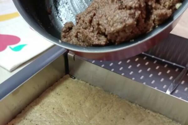 BEZ OVOG KOLAČA NIJEDAN USKRS NIJE MOGAO DA SE ZAMISLI: Danas DOMAĆICE ne znaju kako se sprema na STARINSKI način