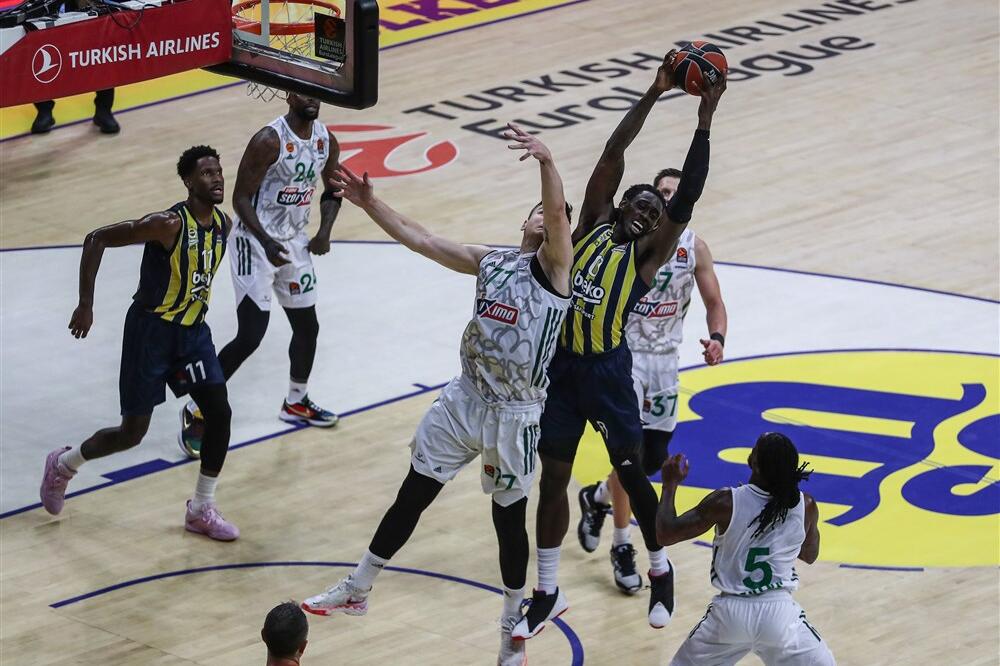 FENERBAHČE NASTAVIO TEROR! Nova žrtva bio je Radonjićev Panatinaikos!