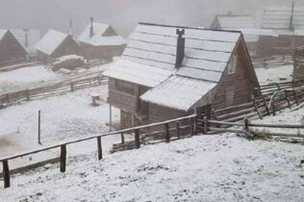 PAO SNEG U BiH: Zabelelo se u mnogim delovima, PRIZOR KAO IZ BAJKE (FOTO)