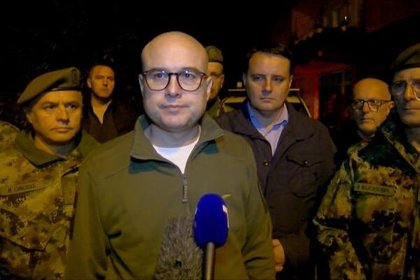 Vučević i Gašić obišli poplavljena područja: Vanredna situacija u Novom Pazaru