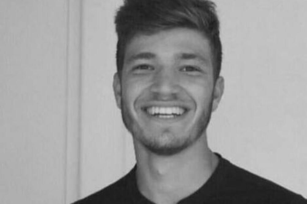 STRAVA I UŽAS U BOSNI: Fudbaler izvršio SAMOUBISTVO! Juče slavio pobedu, danas skočio sa zgrade!