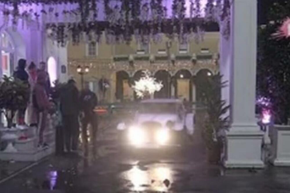 ŠUŠKALO SE DA JE GEJ, A ON JE SADA SVE FRAPIRAO: "ZALJUBLJEN SAM U MILJANU!"