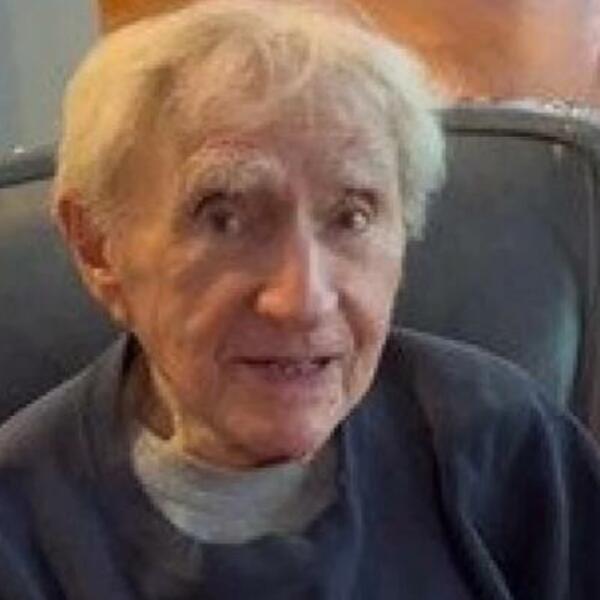 NAJSTARIJI DOKTOR NA SVETU NIKAD NIJE RADIO OVE 3 STVARI: Kada čuju koliko ima GODINA, svi se ŠOKIRAJU (VIDEO)