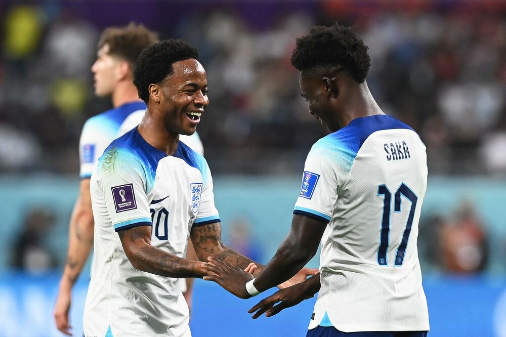 LOPOVI ISKORISTILI PRILIKU: Još 1 Englez morao vanredno kući - razlog je ORUŽANA PLJAČKA!